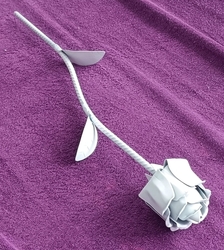 Kovová růže barevné